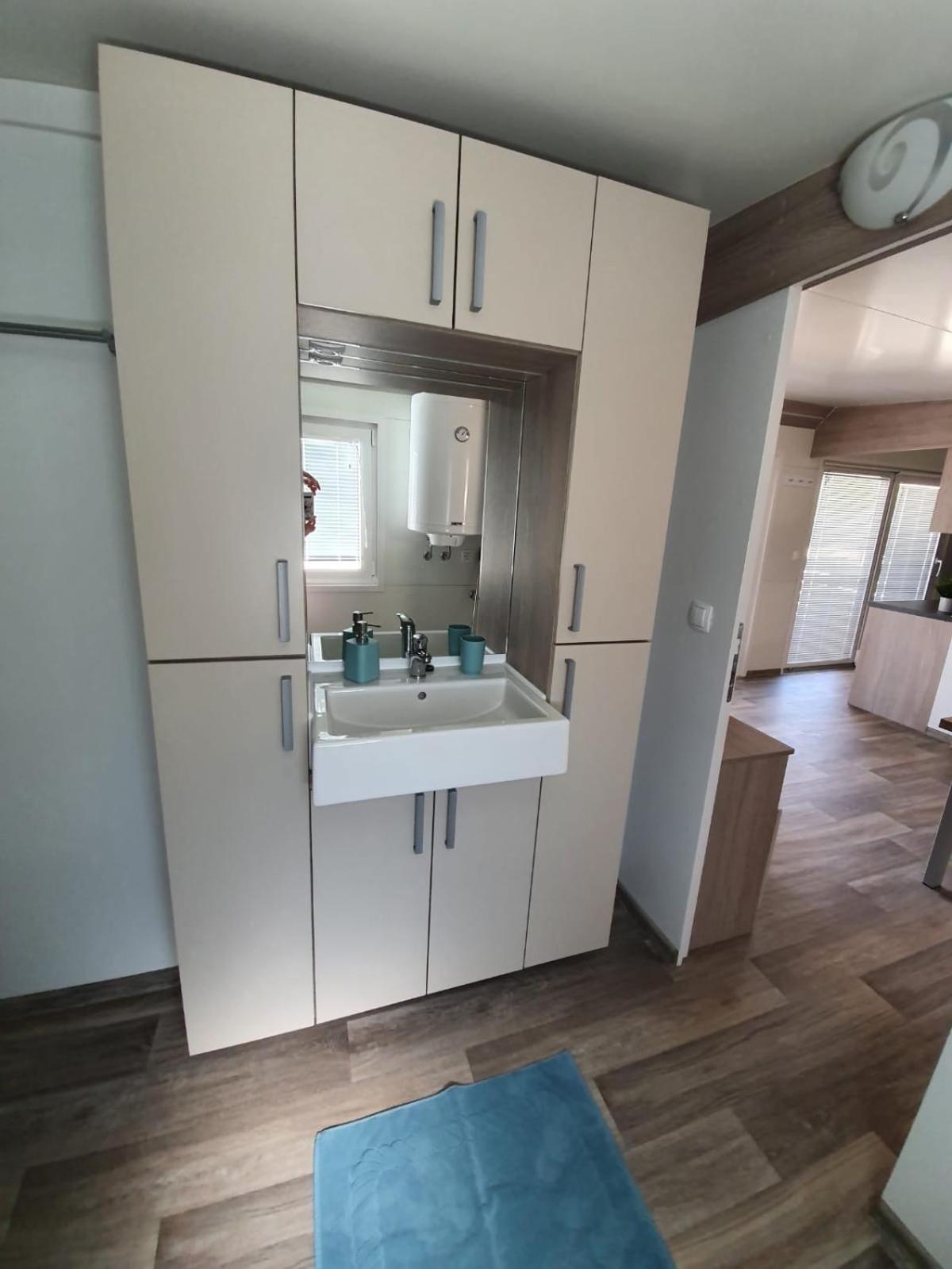 Mobile Home M&M Драге Стая снимка