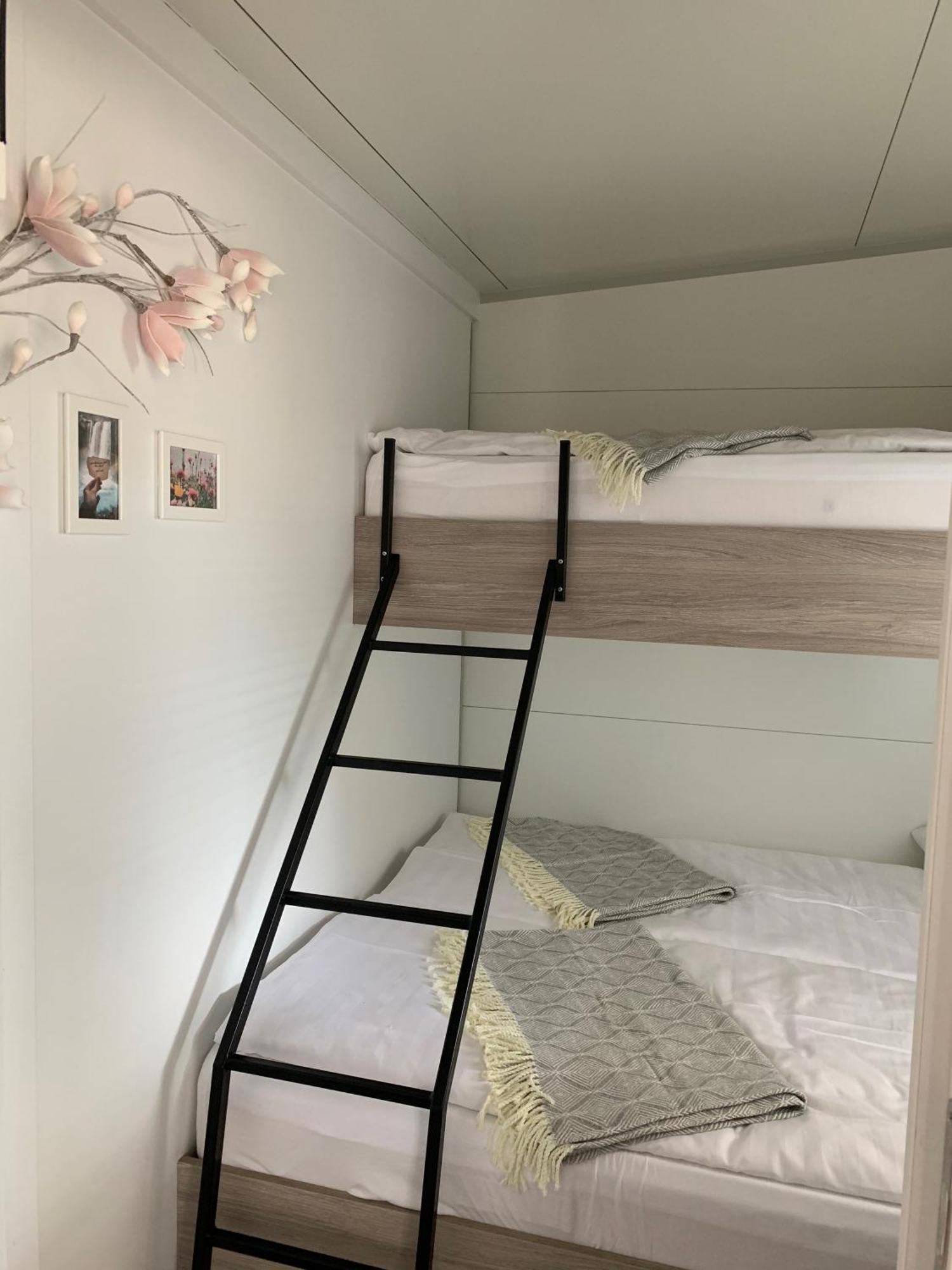 Mobile Home M&M Драге Стая снимка